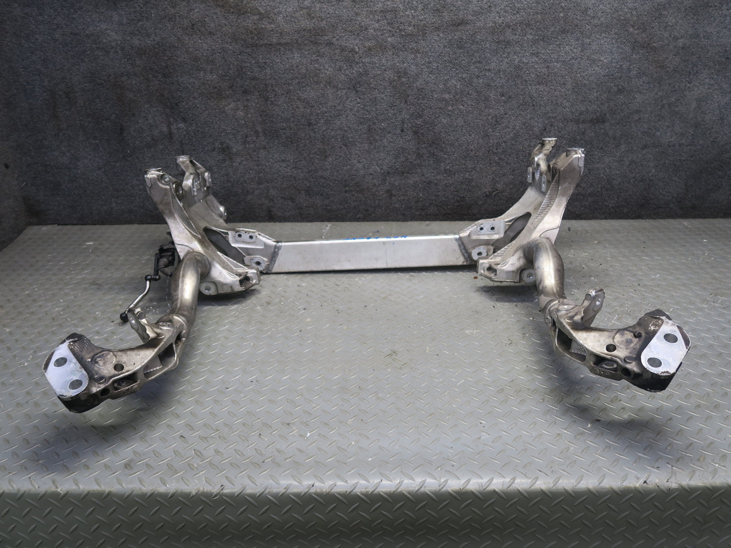 08-12 Audi B8 A5 S5 Front Engine Sub Frame Crossmember K Frame Cradle 81K OEM