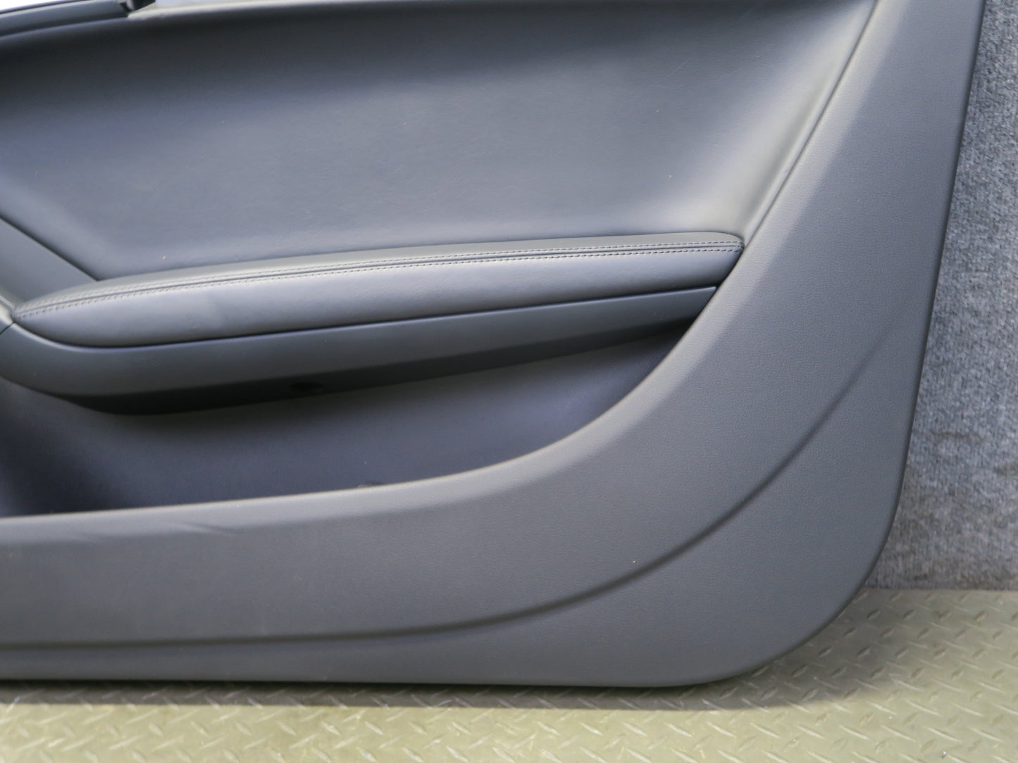 08-17 Audi B8 A5 S5 Coupe Set of 2 Left & Right Door Interior Trim Panel Cover