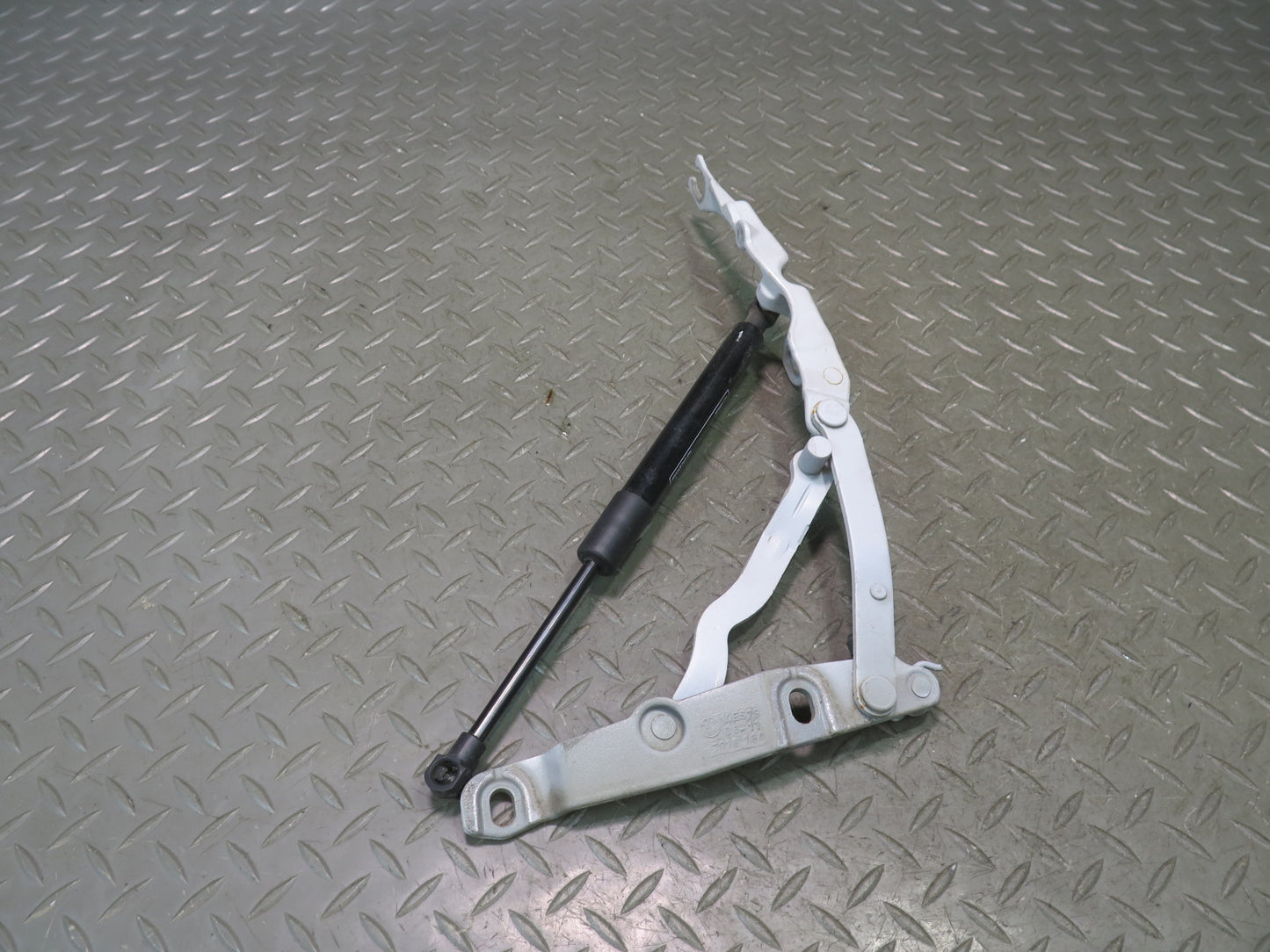 03-08 BMW E85 Z4 Set of 2 Rear Left & Right Trunk Hinge w Gas Lift Silver OEM