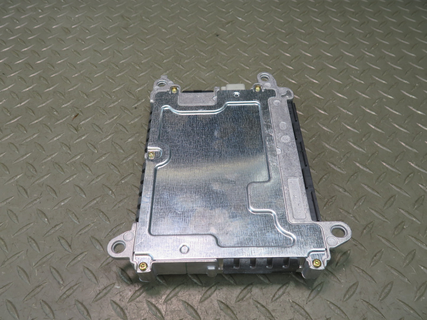 03-05 Ford Thunderbird Rear Lighting Lamp Control Module 33K 3W6T-13B524-AA OEM