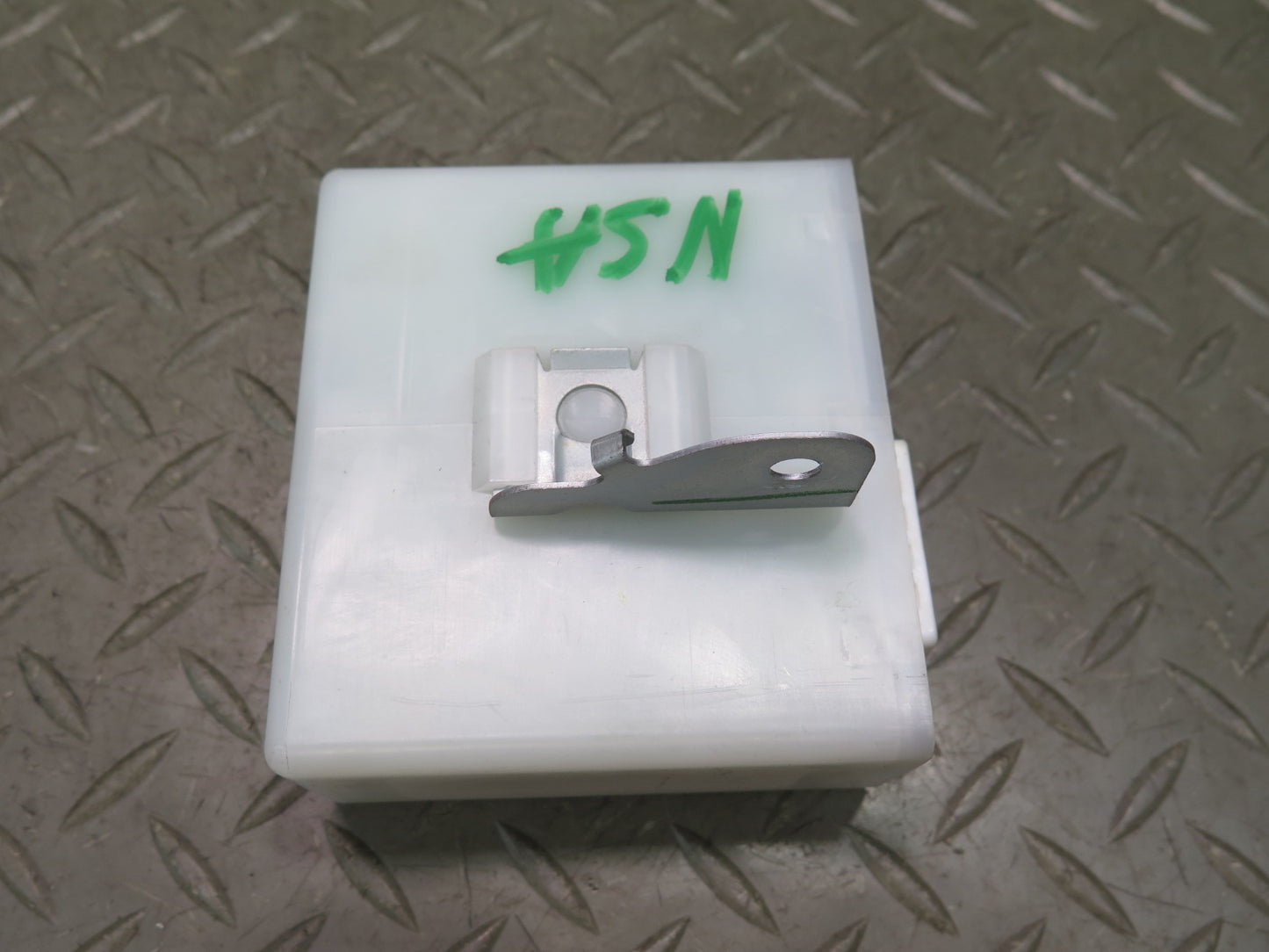 96-98 Nissan Stagea WGC34 Keyless Controller Unit 285950V005 OEM