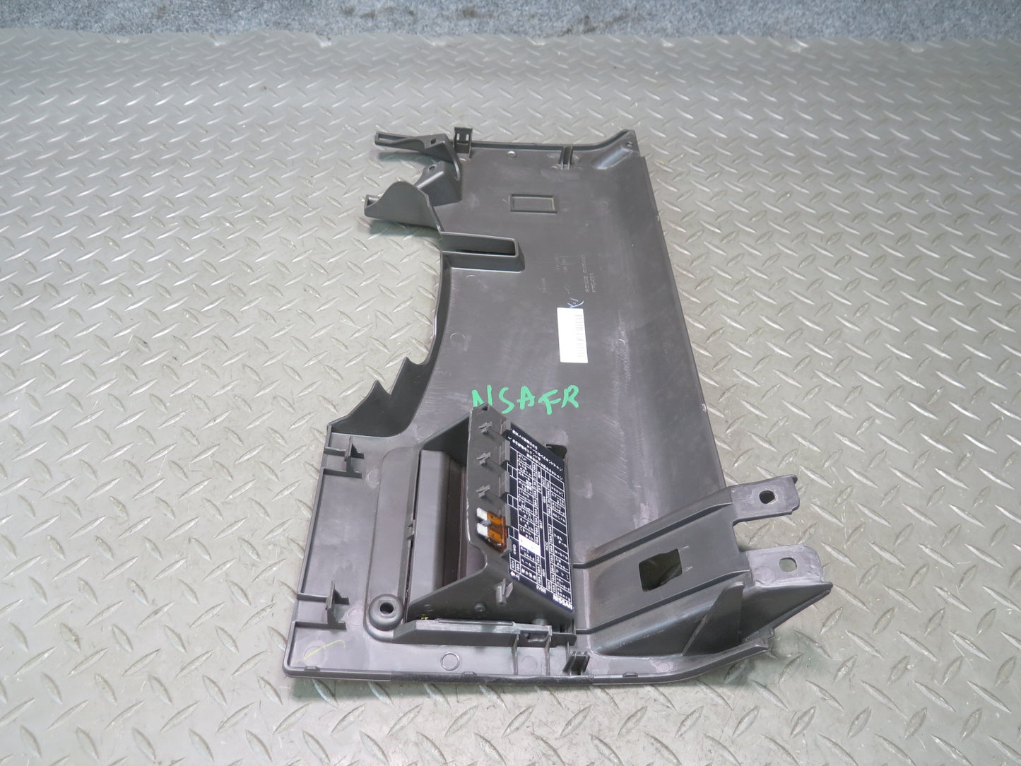96-98 Nissan Stagea WGC34 Dash Front Right Lower Knee Trim Panel 68106-0V000 OEM