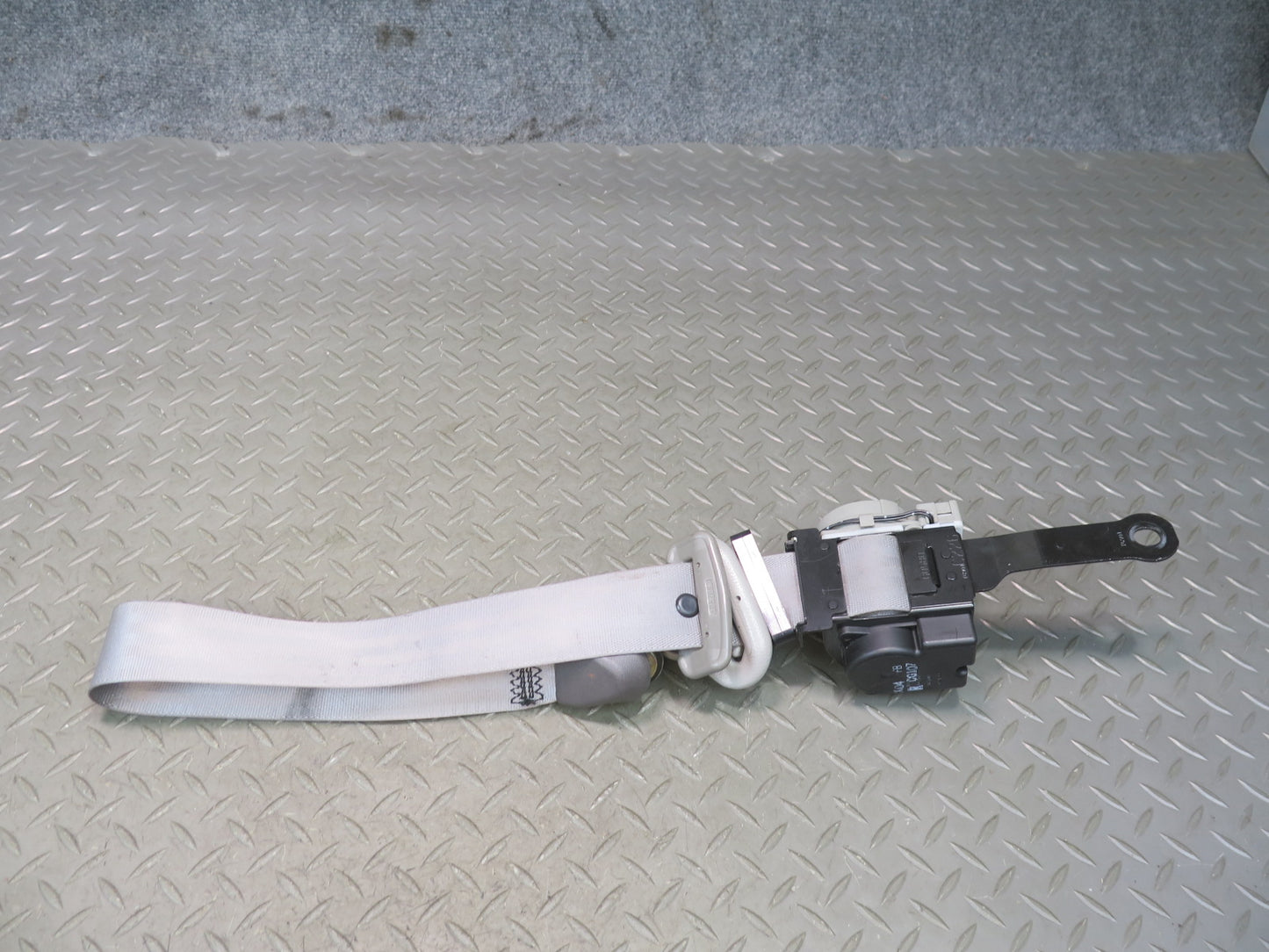 96-98 NISSAN STAGEA WGC34 SET OF 2 FRONT LEFT & RIGHT SEATBELT RETRACTORS OEM