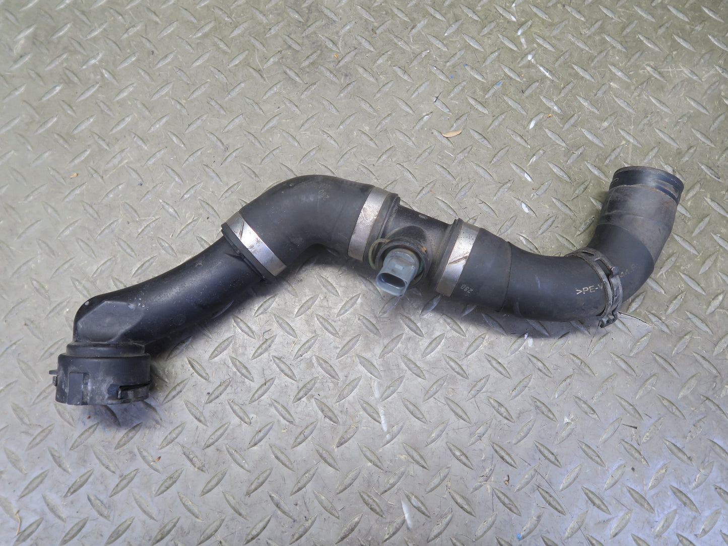 2011-2018 Porsche Cayenne 958 4.8L Lower Upper Radiator Coolant Hose Pipe Set