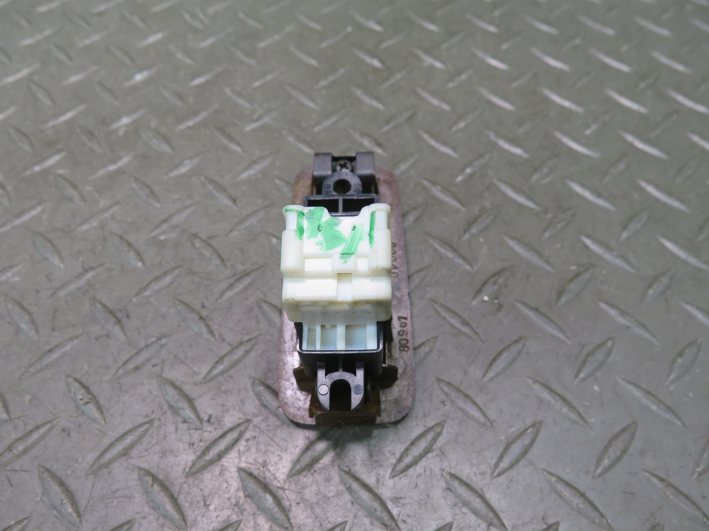 96-98 Nissan Stagea WGC34 Rear Left or Right Door Window Button Switch OEM
