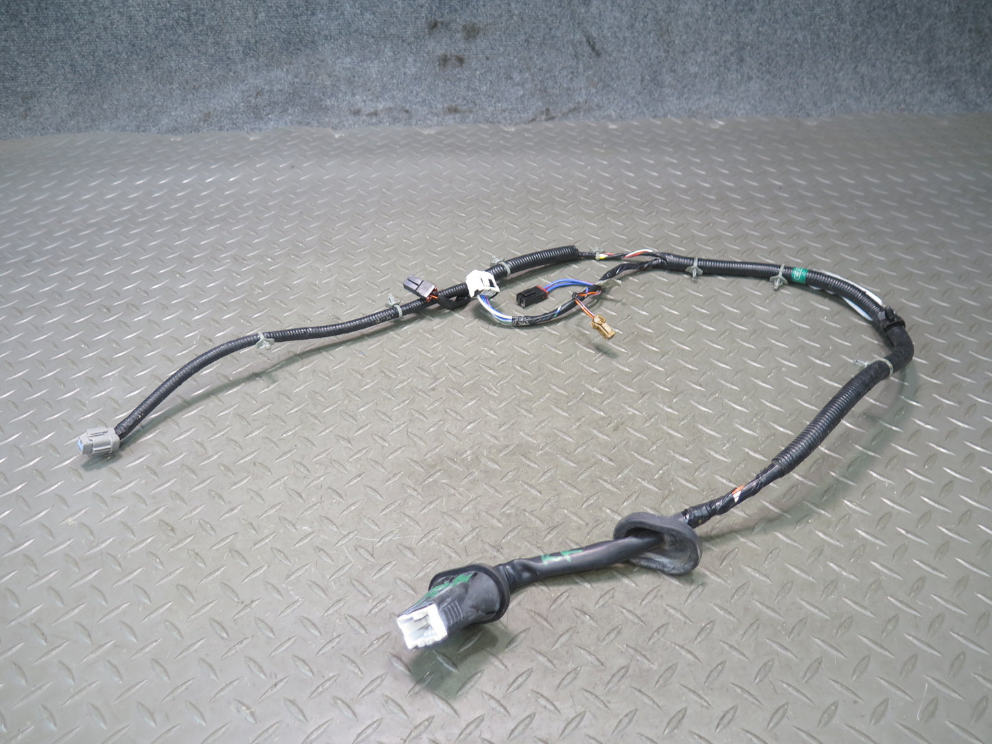 96-98 Nissan Stagea WGC34 Rear Left or Right Door Wire Wiring Harness OEM