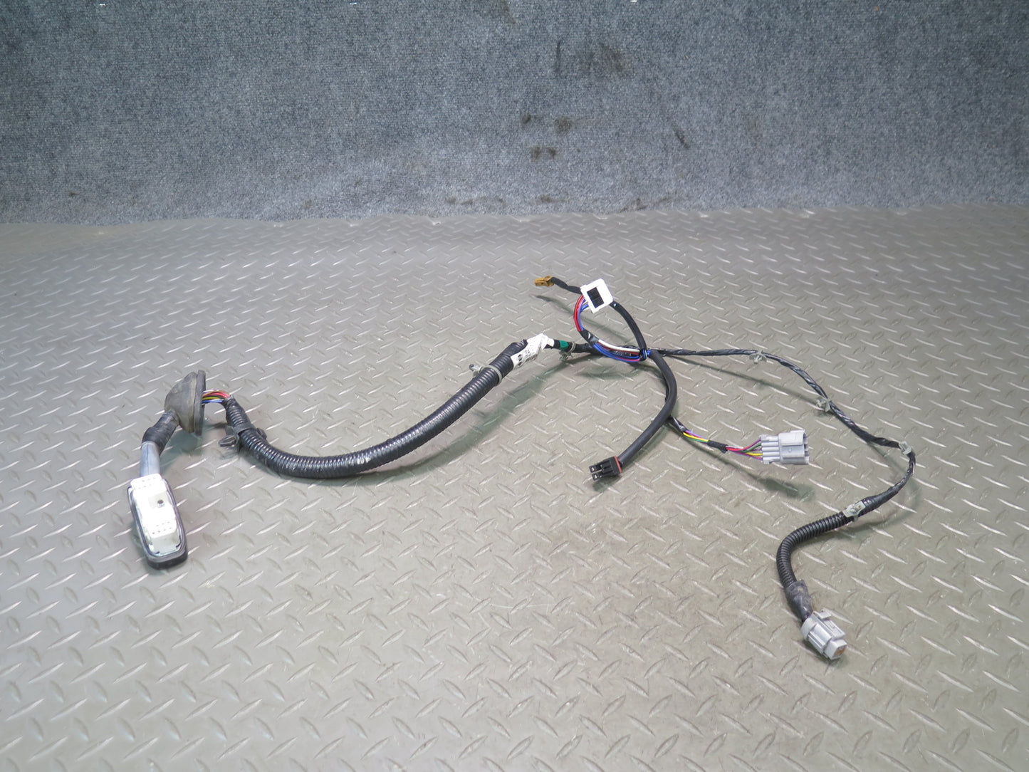 96-98 Nissan Stagea WGC34 Front Left Door Wire Wiring Harness 24125-0V000 OEM