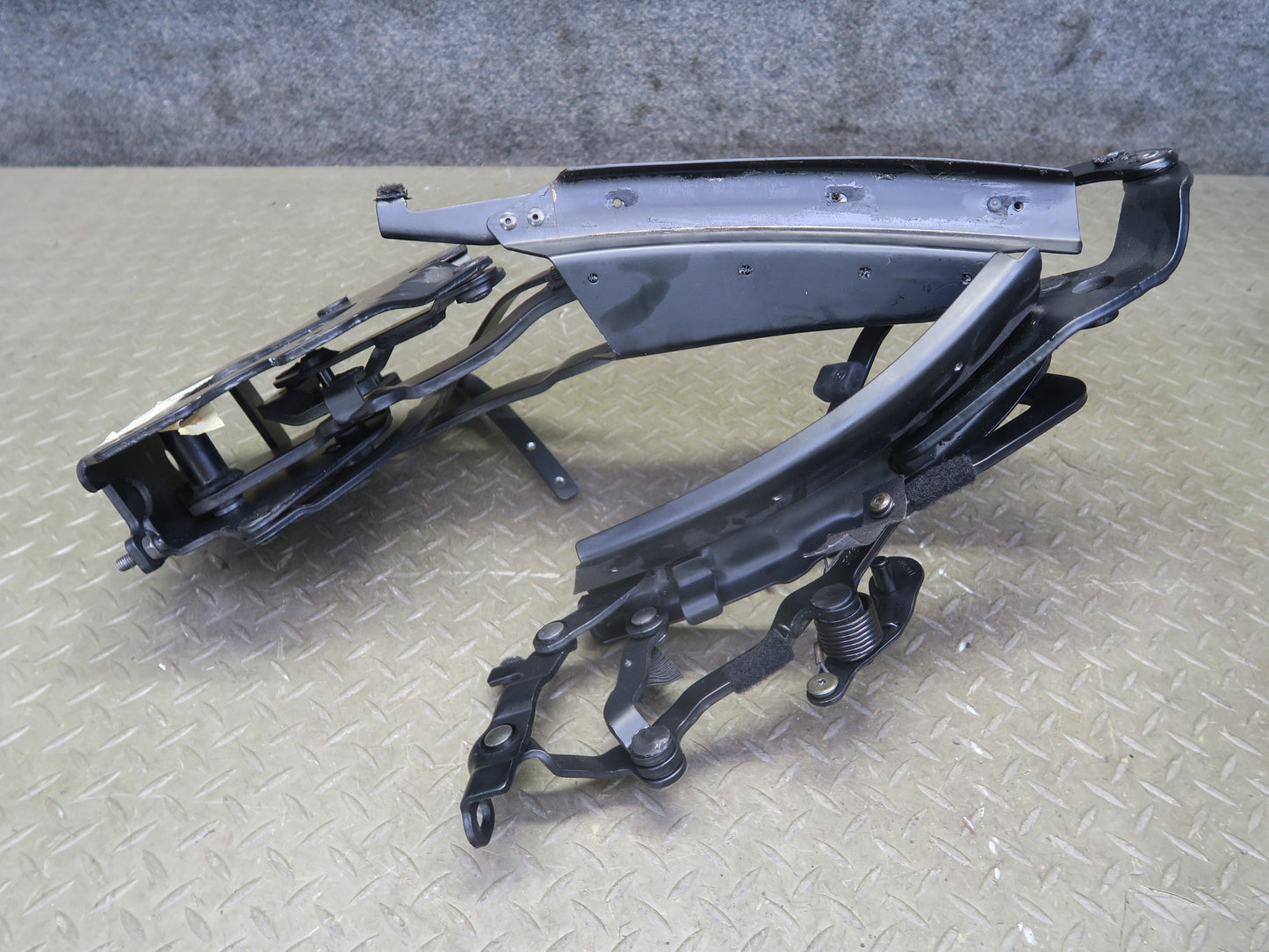 02-05 Ford Thunderbird Convertible TOP Roof Right Hinge OEM