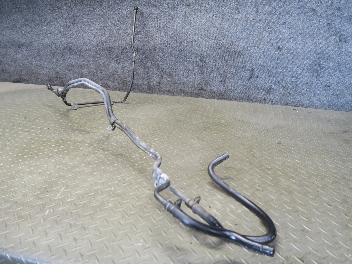 96-98 Nissan Stagea WGC34 RWD RB25 RE4R01A A/T Transmission Oil Cooler Hose OEM