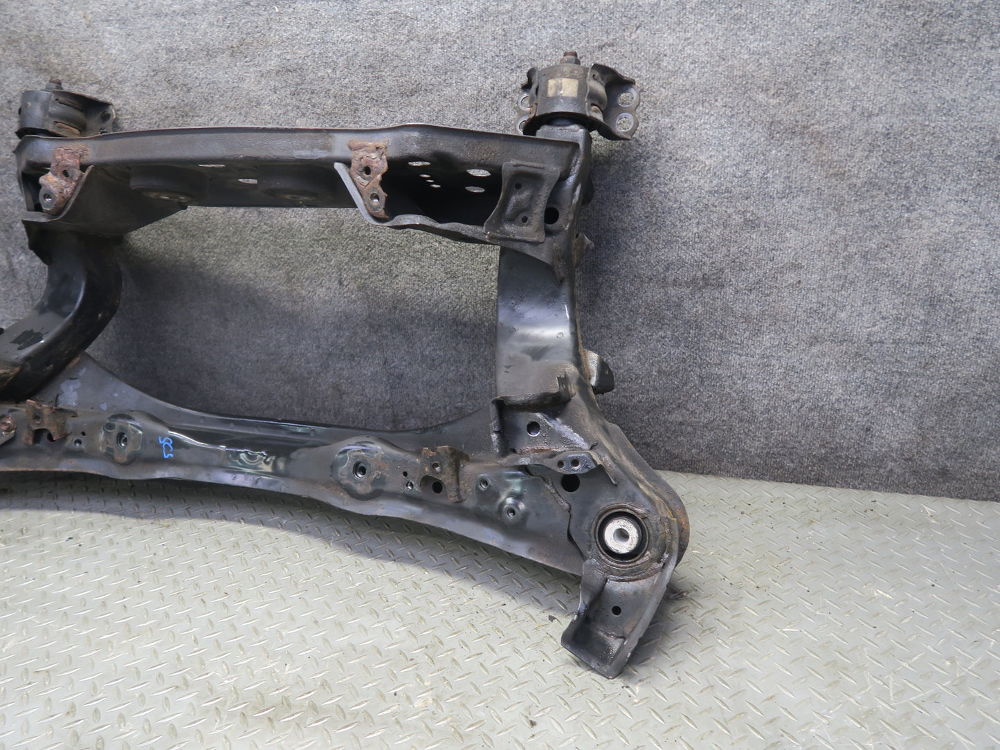 97-00 Lexus JZZ31L SC400 SC300 Rear Suspension Subframe Crossmember Carrier OEM