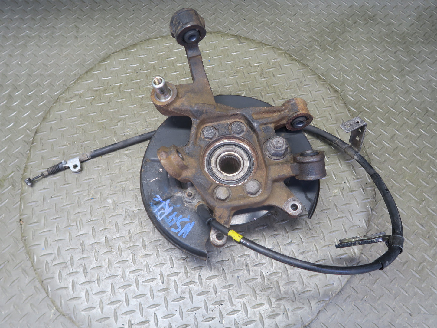 96-98 Nissan Stagea WGC34 Rear Left Spindle Knuckle Wheel Hub Bearing 33K OEM