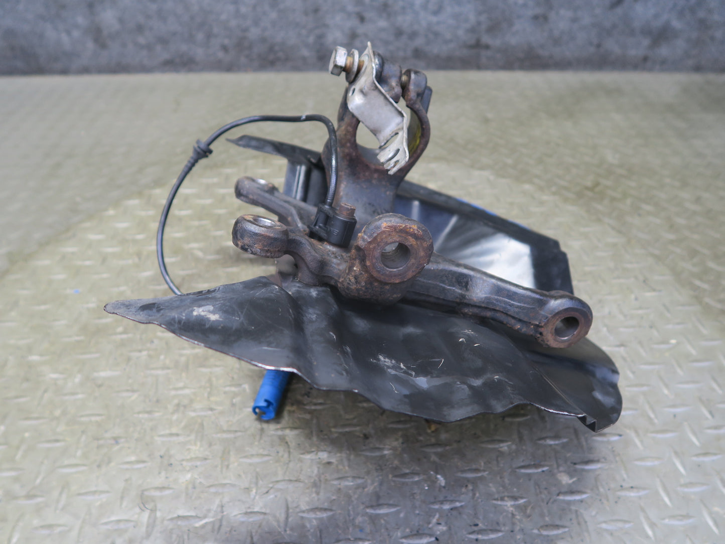 06-08 BMW E85 Z4 3.0Si N52 RWD Front Left Spindle Knuckle Wheel Hub Bearing OEM