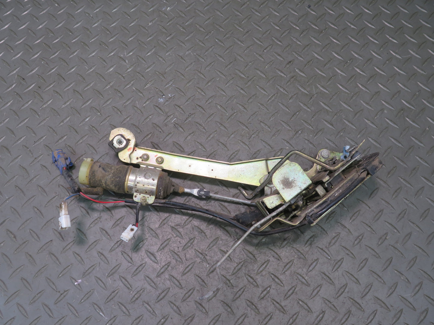 86-92 Toyota Supra MA70L Left Door Lock Latch Actuator OEM