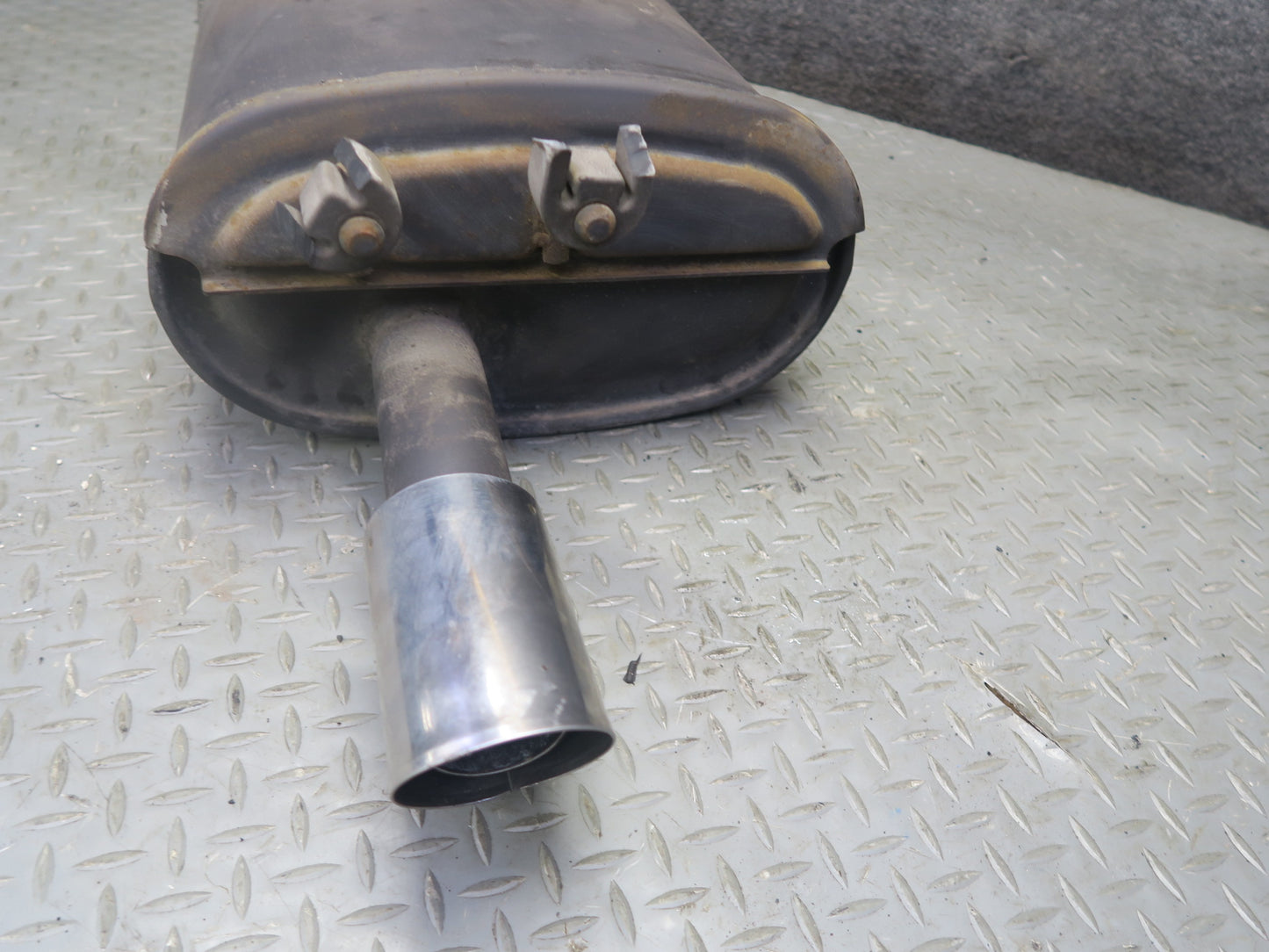 96-98 Nissan Stagea WGC34 RWD RB25DE NA Rear Exhaust Muffler 33K Miles OEM