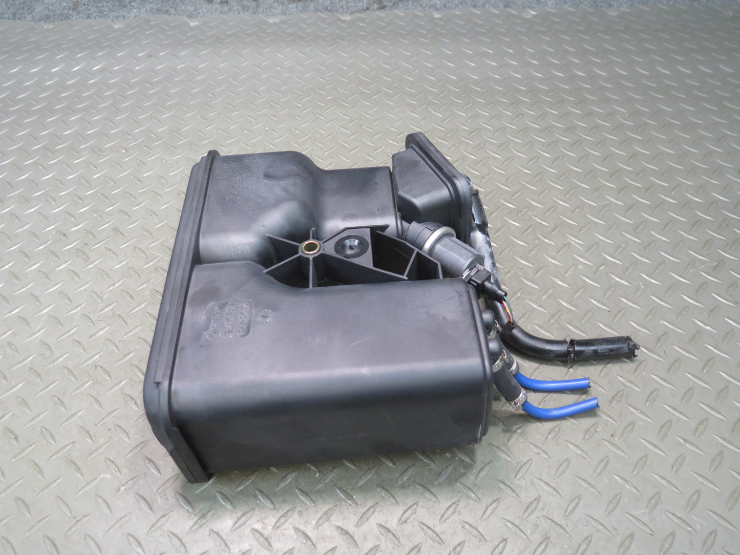 94-99 BMW E36 328iC Fuel Evap Vapor Charcoal Canister 1183508 OEM