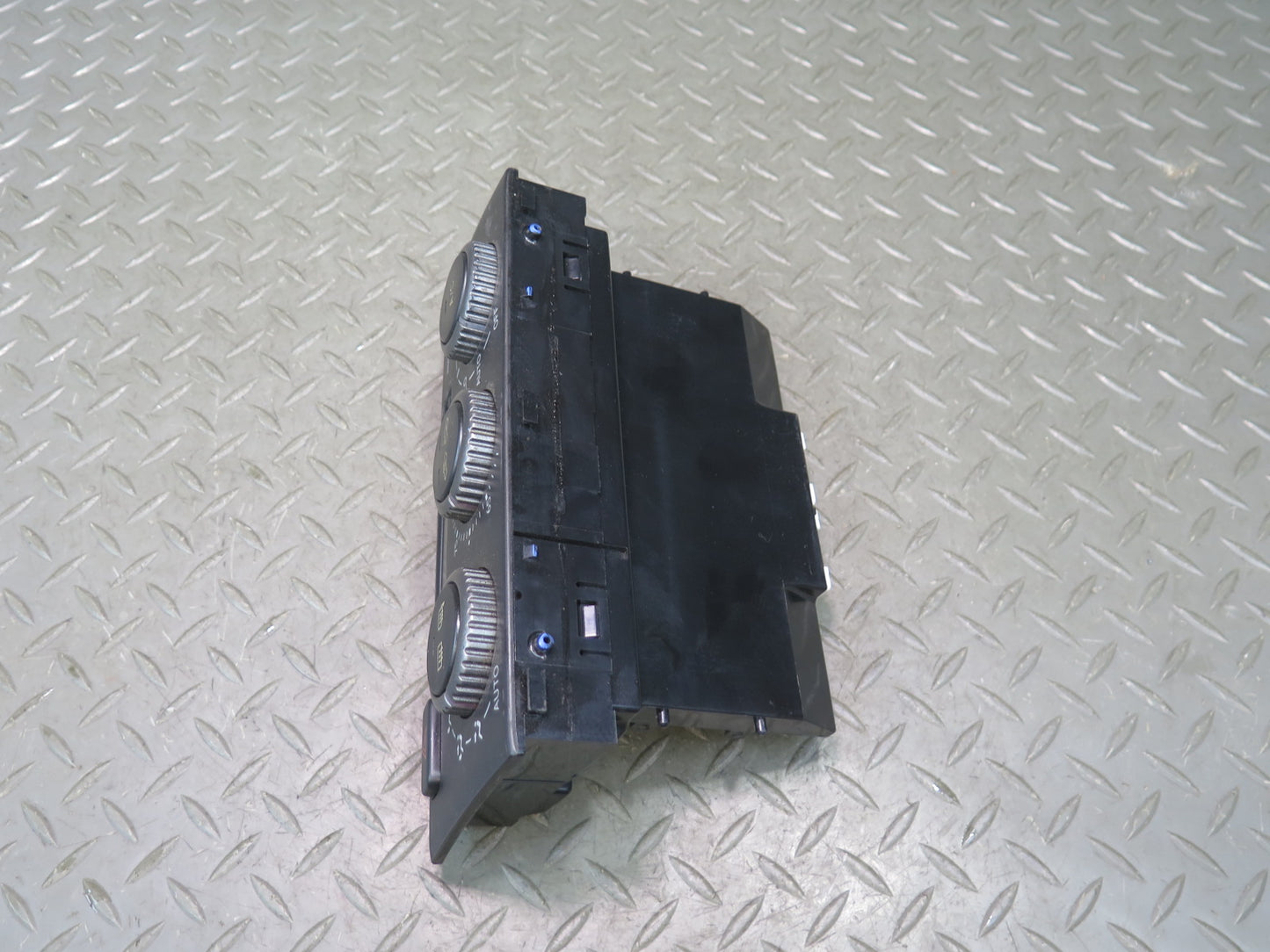 02-05 Lexus JCE10L IS300 A/C Heater Climate Control Switch Panel 88650-53060 OEM