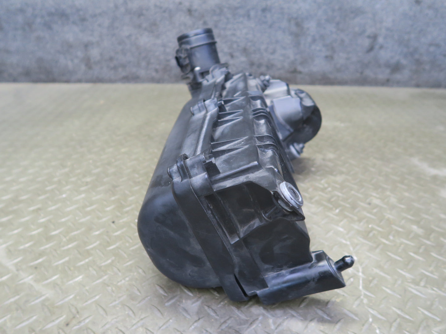 11-13 Mini S R55 R56 R57 R58 N18 1.6L Engine Air Intake Cleaner Box 7583680 OEM