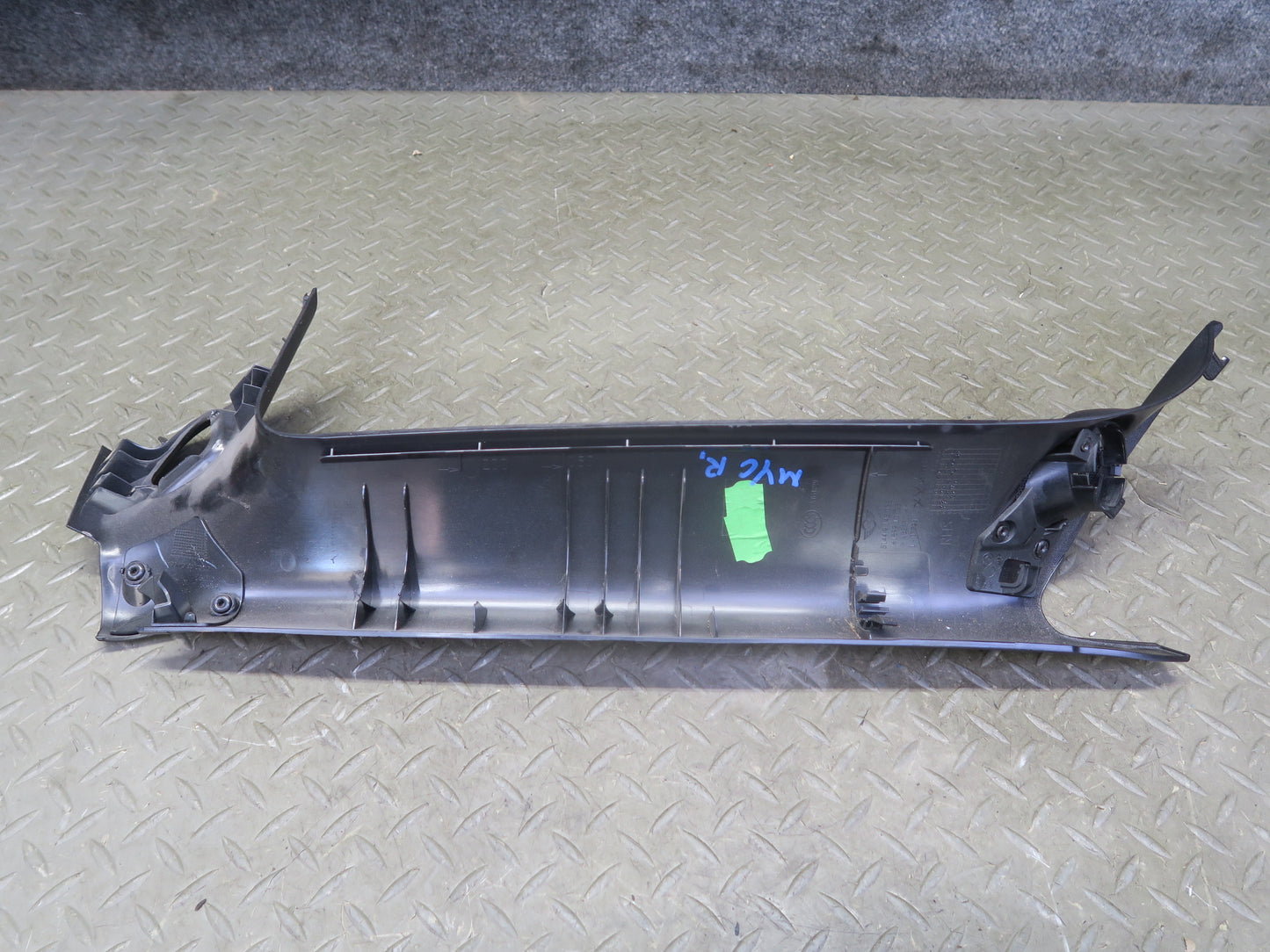 09-15 Mini Cooper R57 Convert Front A Pillar Trim Panel Set Harman Kardon OEM