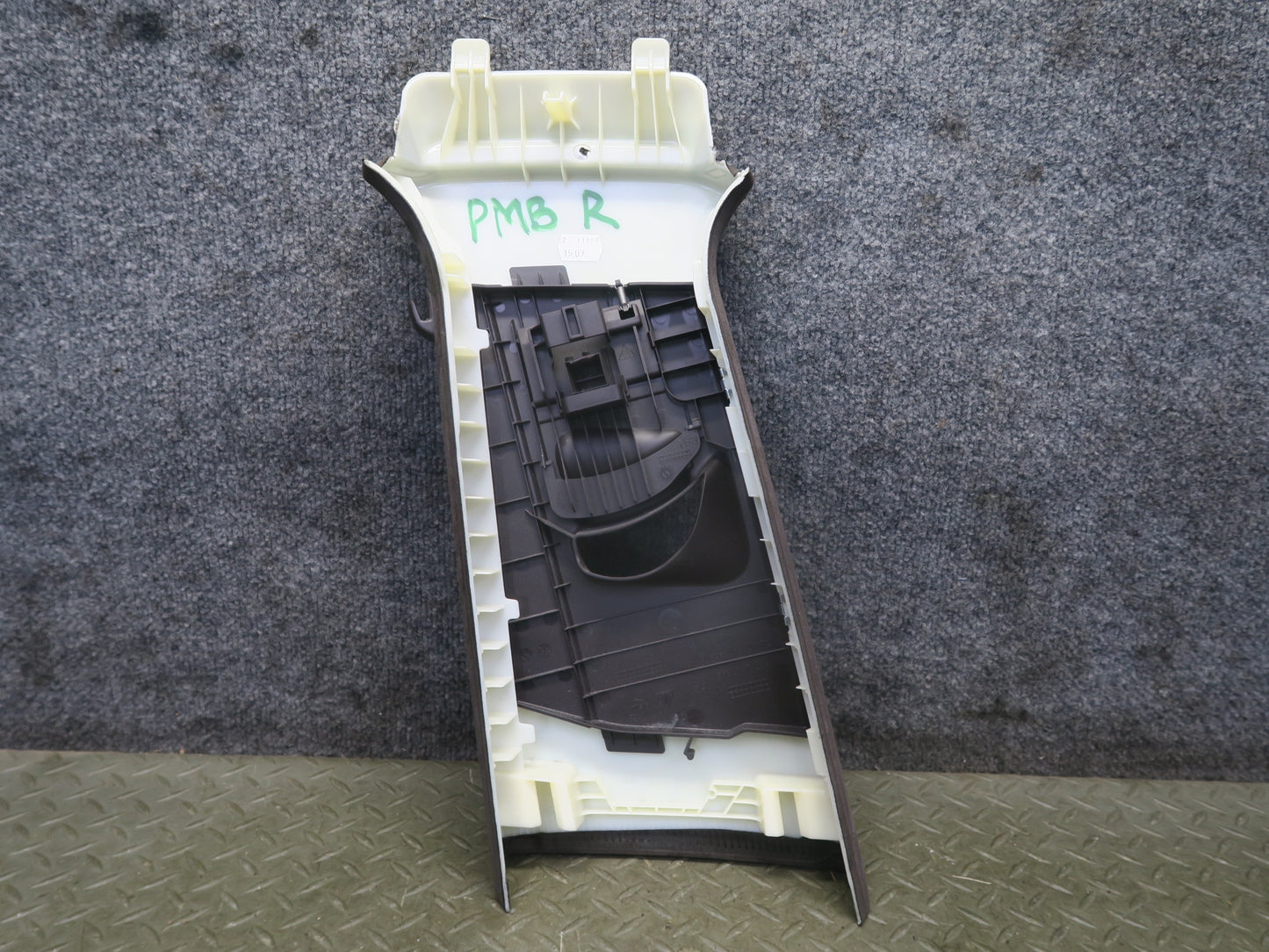 2015-2018 Porsche Macan Interior B Pillar Upper Trim Cover Panel Alcantara Set