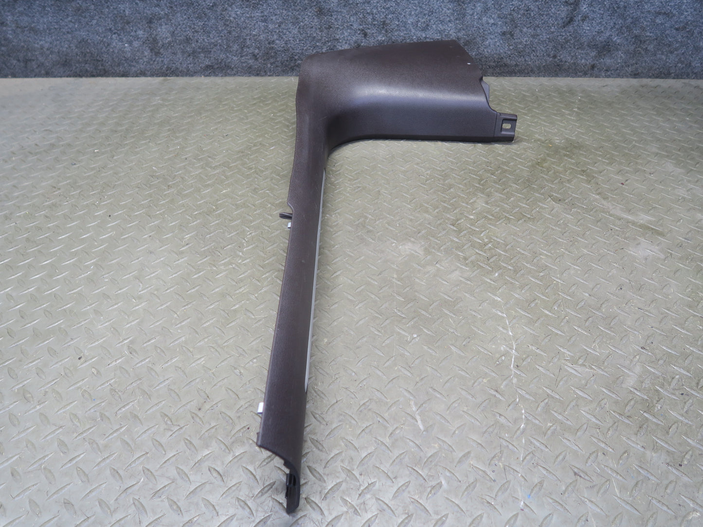 2015-2018 Porsche Macan Turbo Front Left & Right Door Scuff Sill Trim Panel Set
