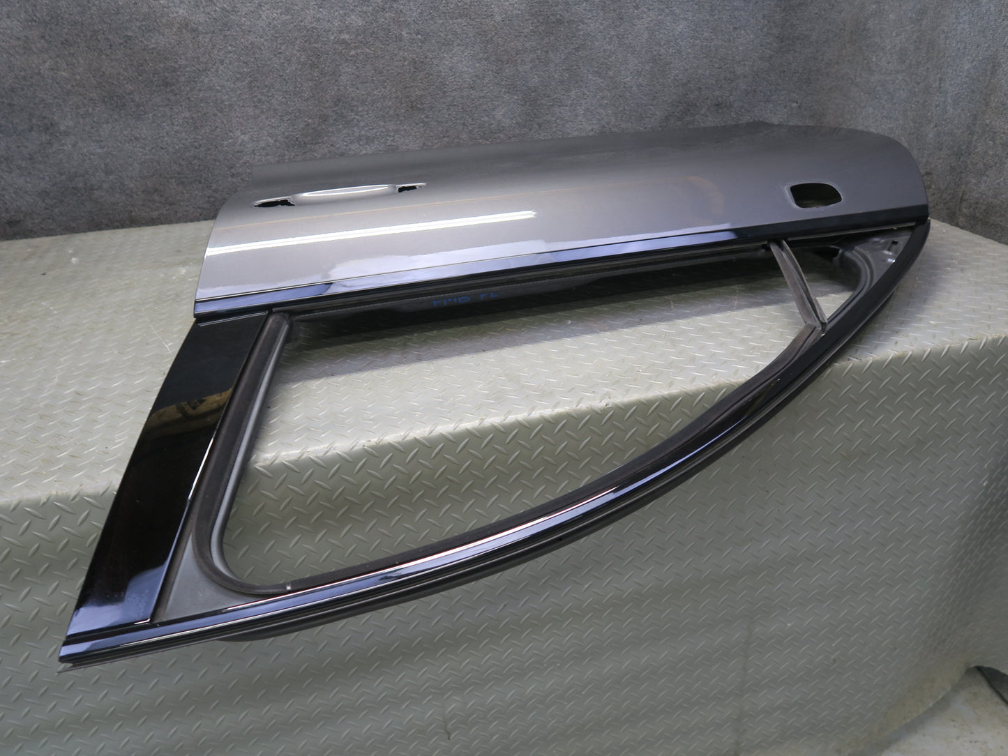 2015-2018 Porsche Macan Front Left Driver Side Door Shell Panel Gray