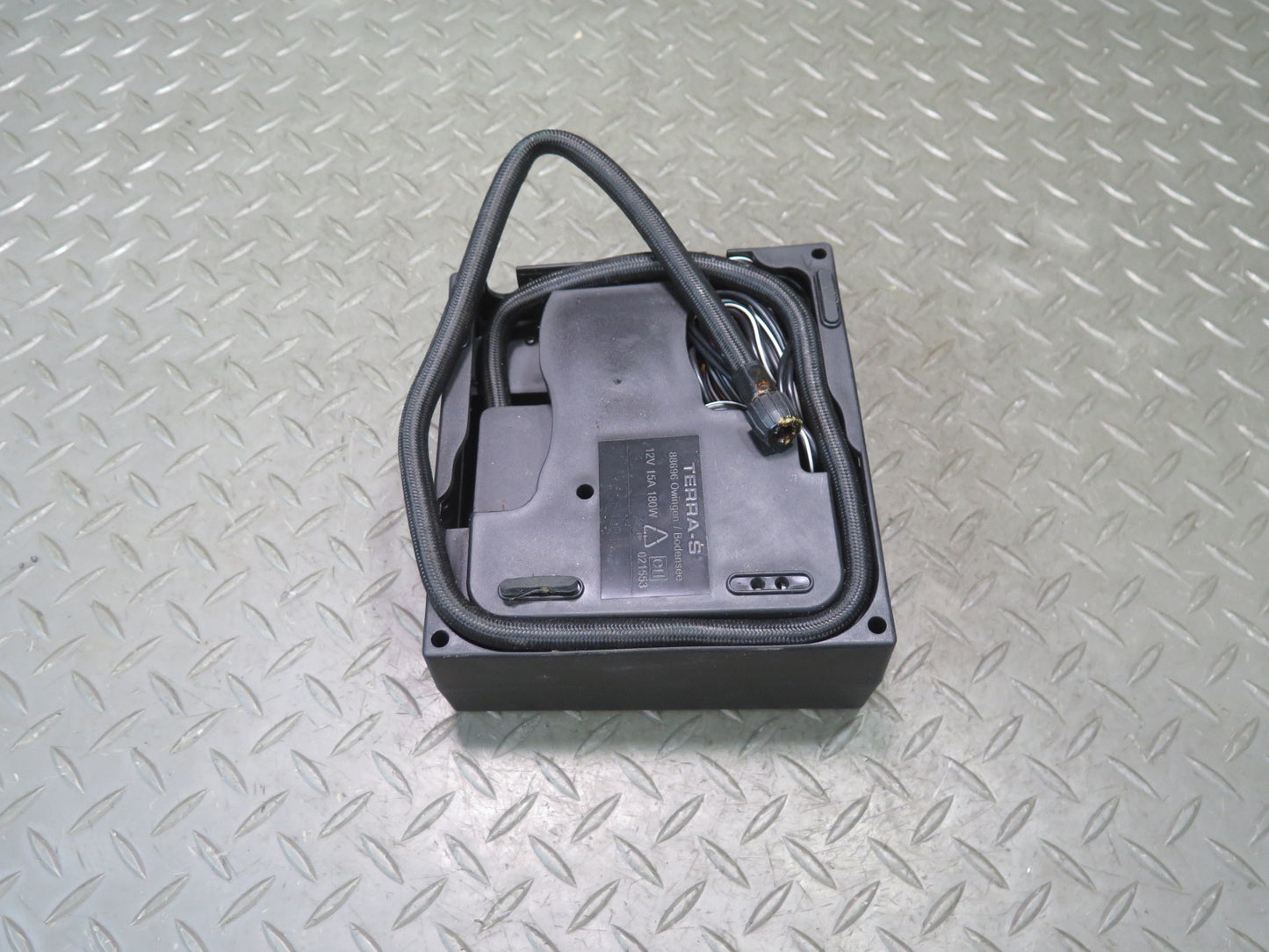 2006-2010 BMW E63 E64 M6 Tire Inflating Air Compressor Pump