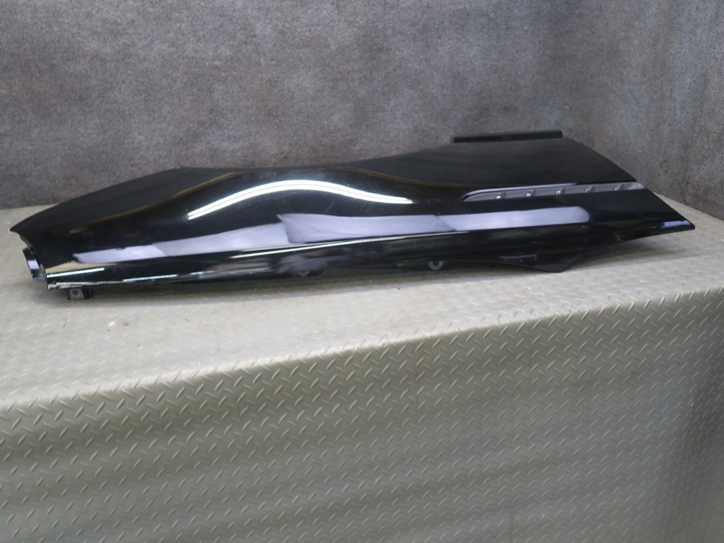 02-05 Ford Thunderbird Front Right Fender Shell Panel Cover Black OEM
