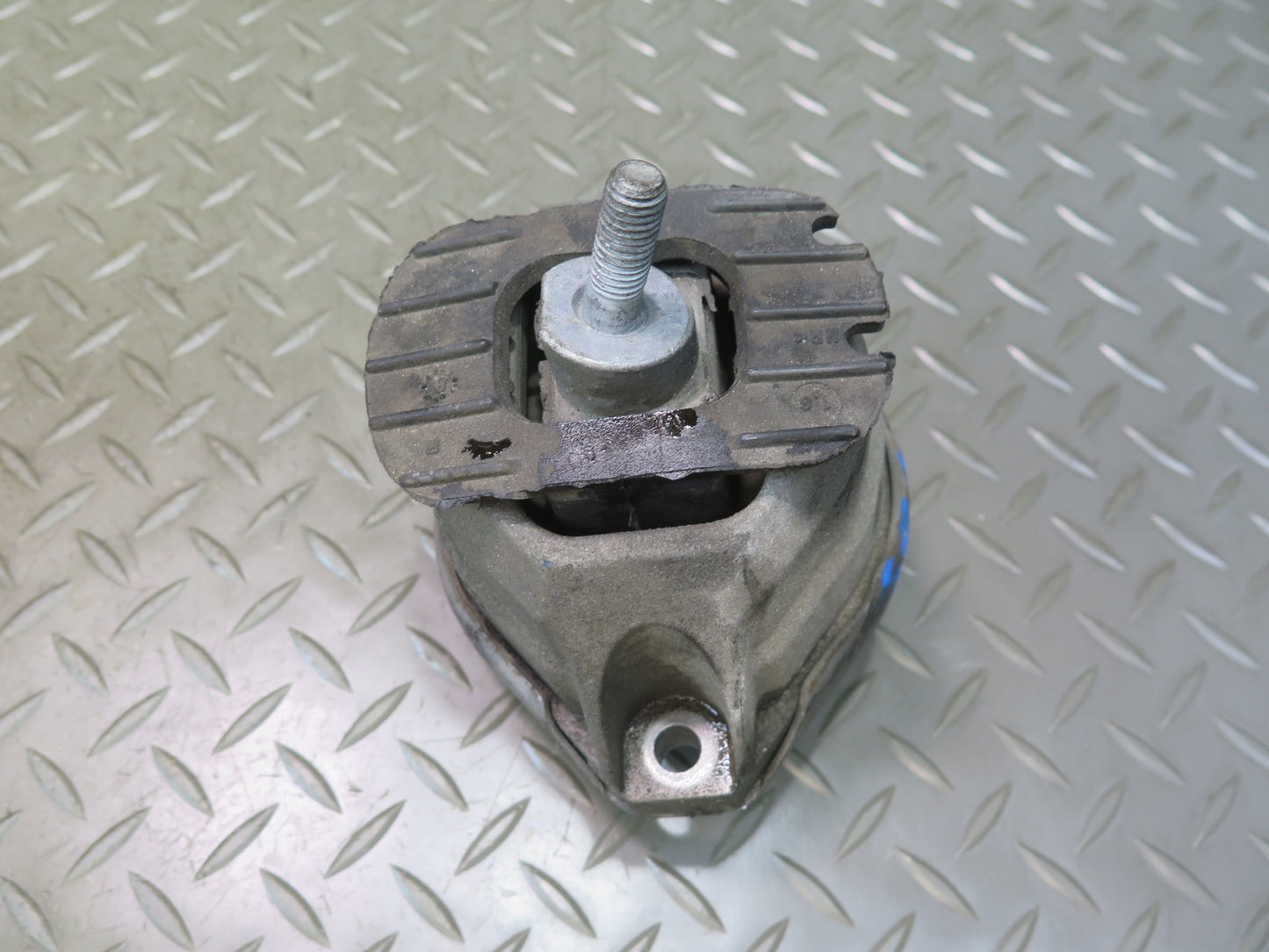 2006-2010 BMW E63 E64 M6 S85 Left & Right Engine Motor Mount Set of 2