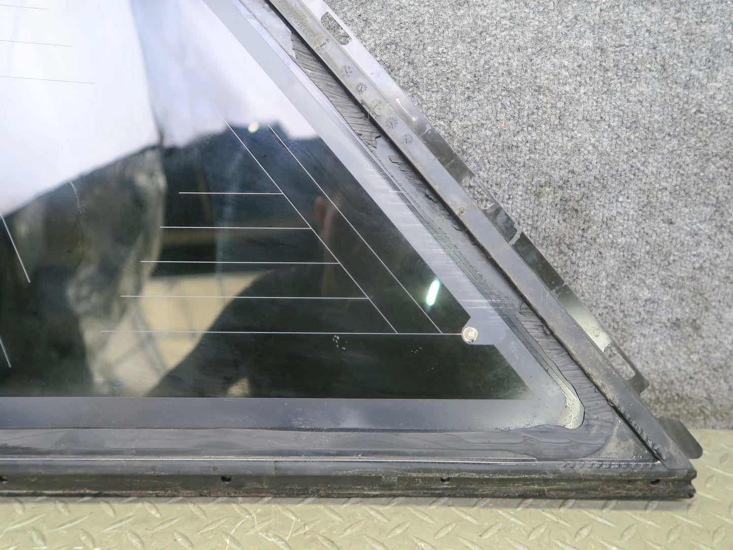 2014-2022 Range Rover Sport L494 Rear Right Quarter Glass Window