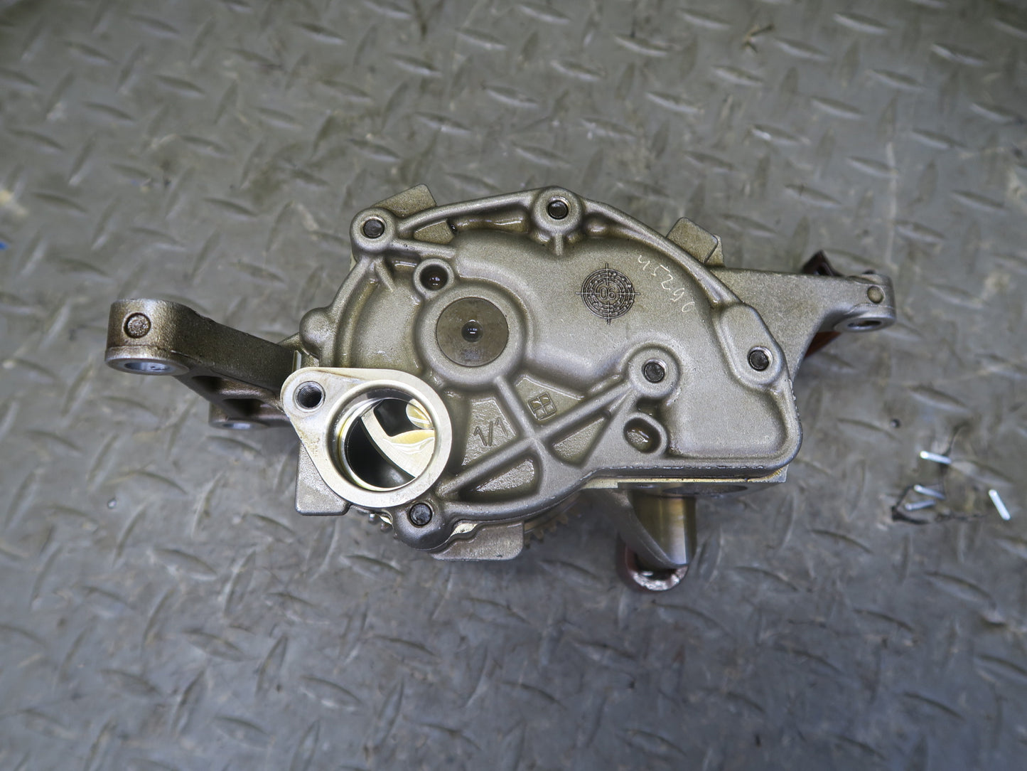 2008-2013 BMW E90 E92 E93 M3 S65 Engine Secondary Scavenger Oil Pump