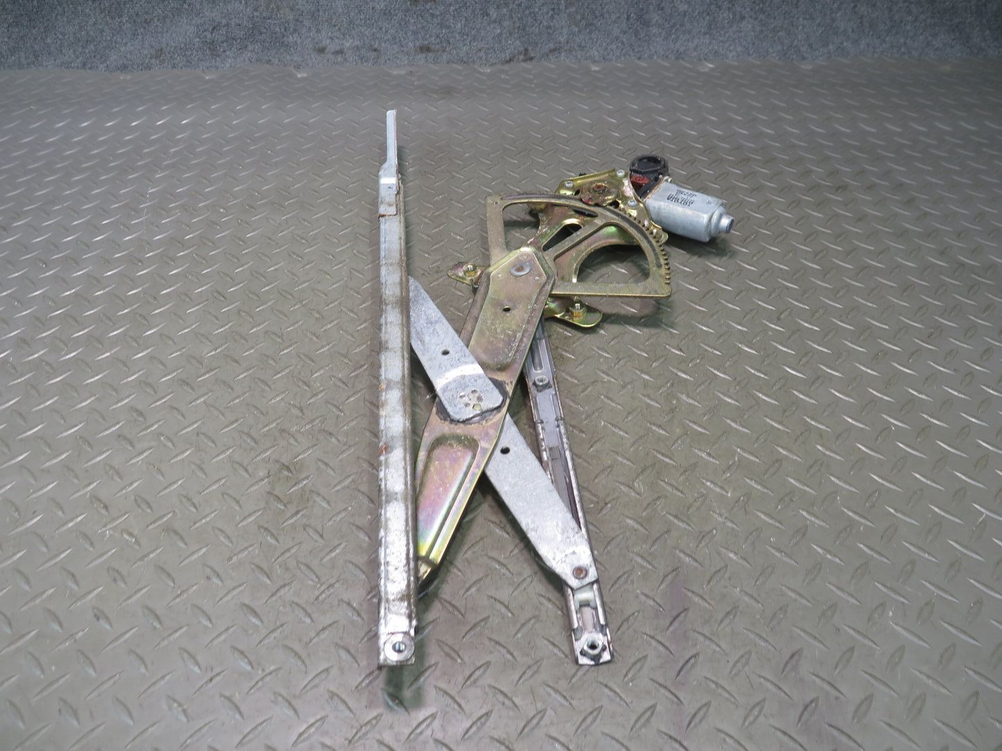 01-06 Lexus UCF30L LS430 Front Left Driver Door Window Regulator w Motor OEM