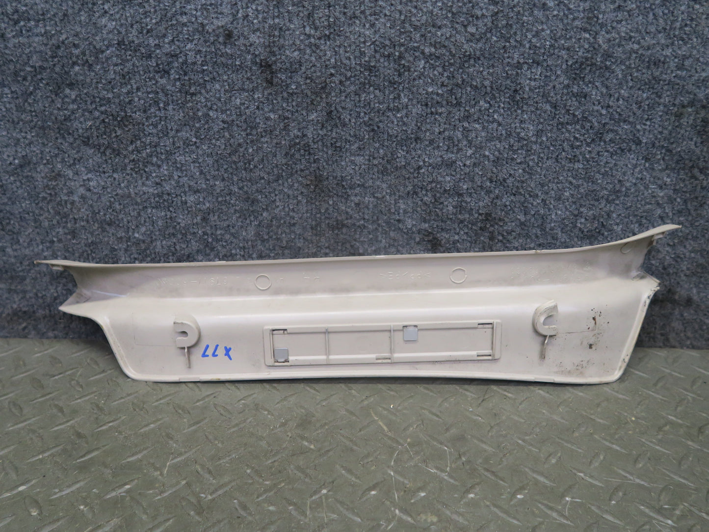 2003-2007 Lexus UZJ100L LX470 Rear Door Scuff Sill Plate Trim Set of 2