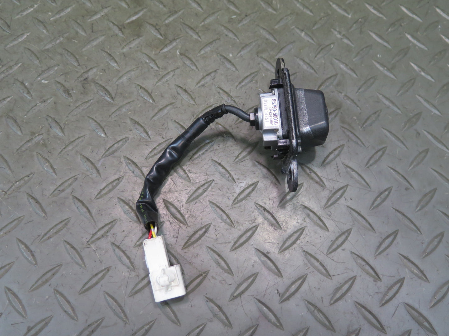 04-06 Lexus UCF30L LS430 Rear View Back UP Parking Camera 86790-50010 OEM