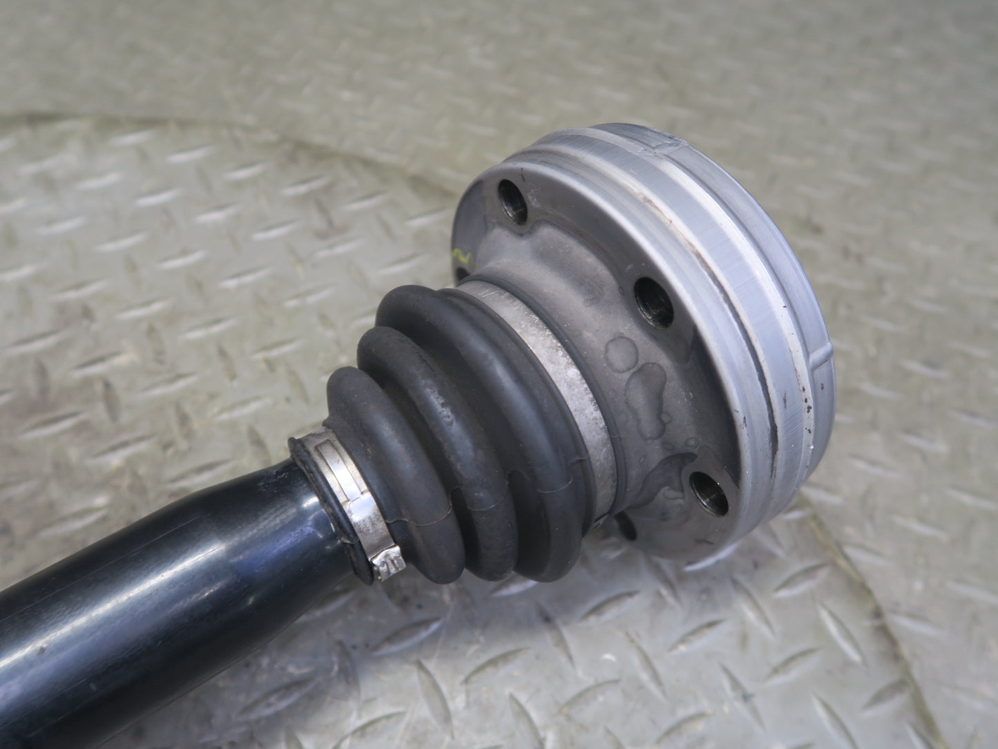 2006-2007 BMW E63 E64 M6 Rear Left or Right Suspension Axle Shaft 2282668