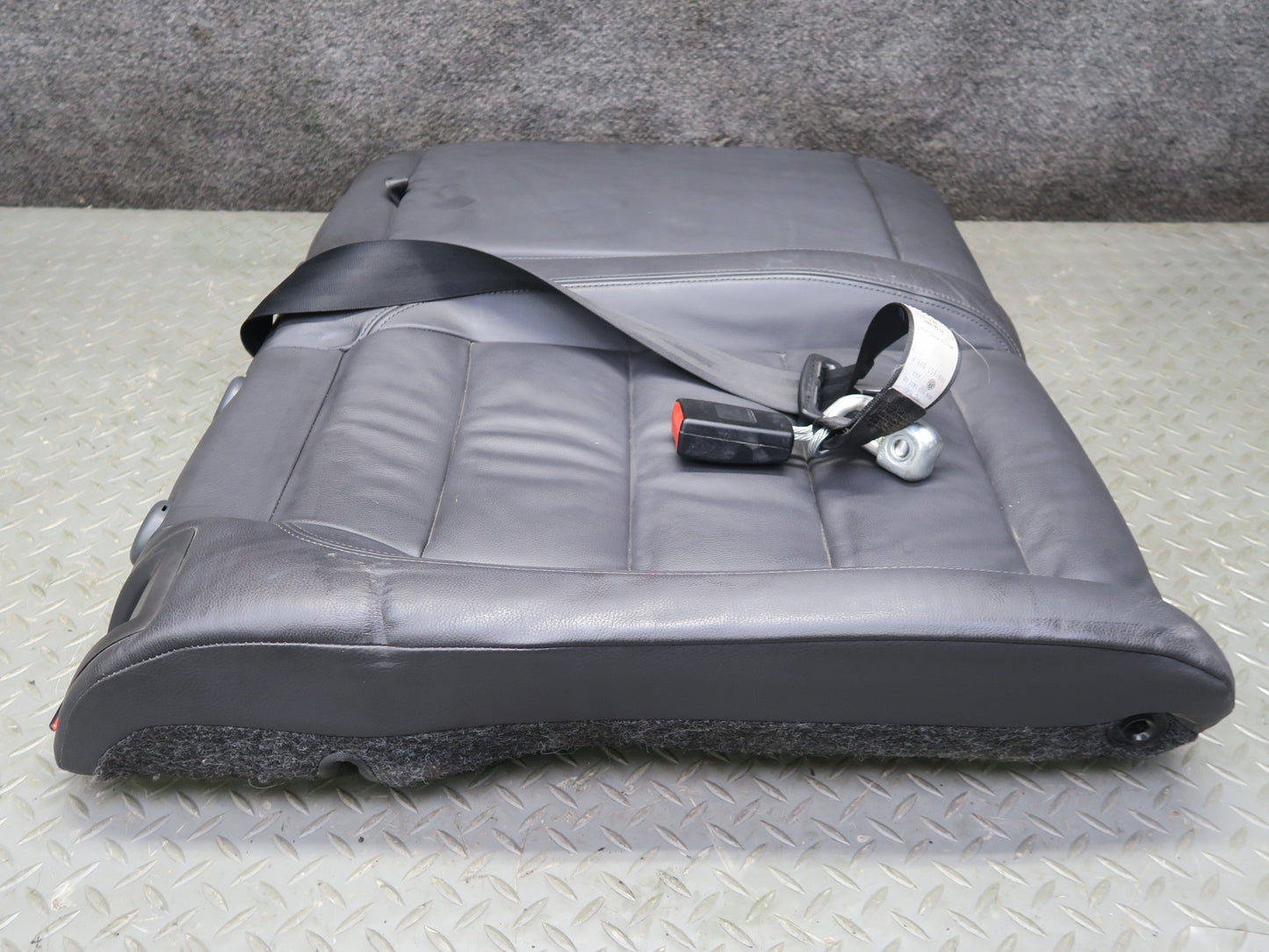 2008 VW Golf MK5 R32 2-DOOR Rear Right Upper Sport Seat Cushion Anthracite OEM