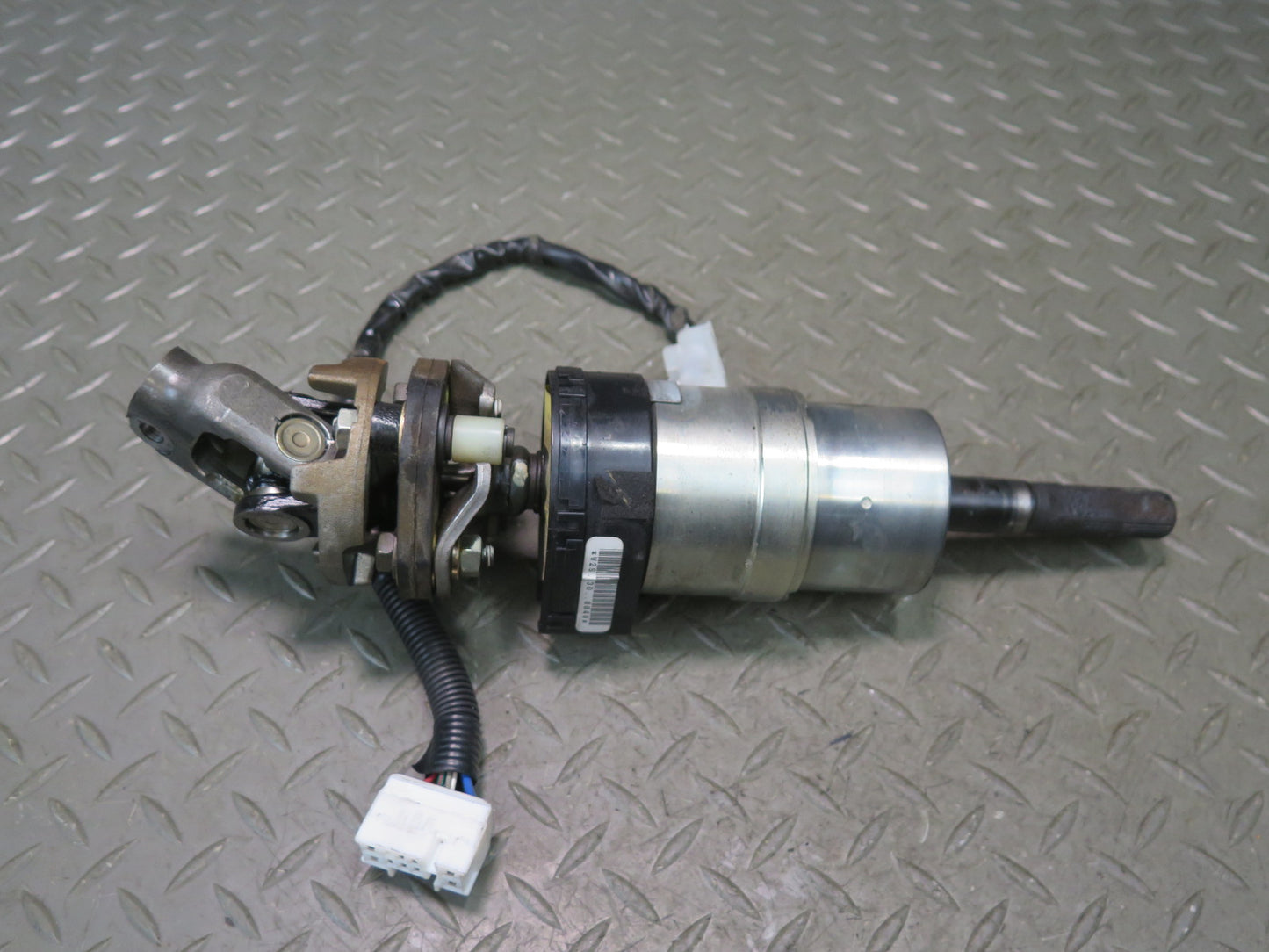 2003-2007 Lexus UZJ100L LX470 Steering Column Intermediate Shaft 45220-60201