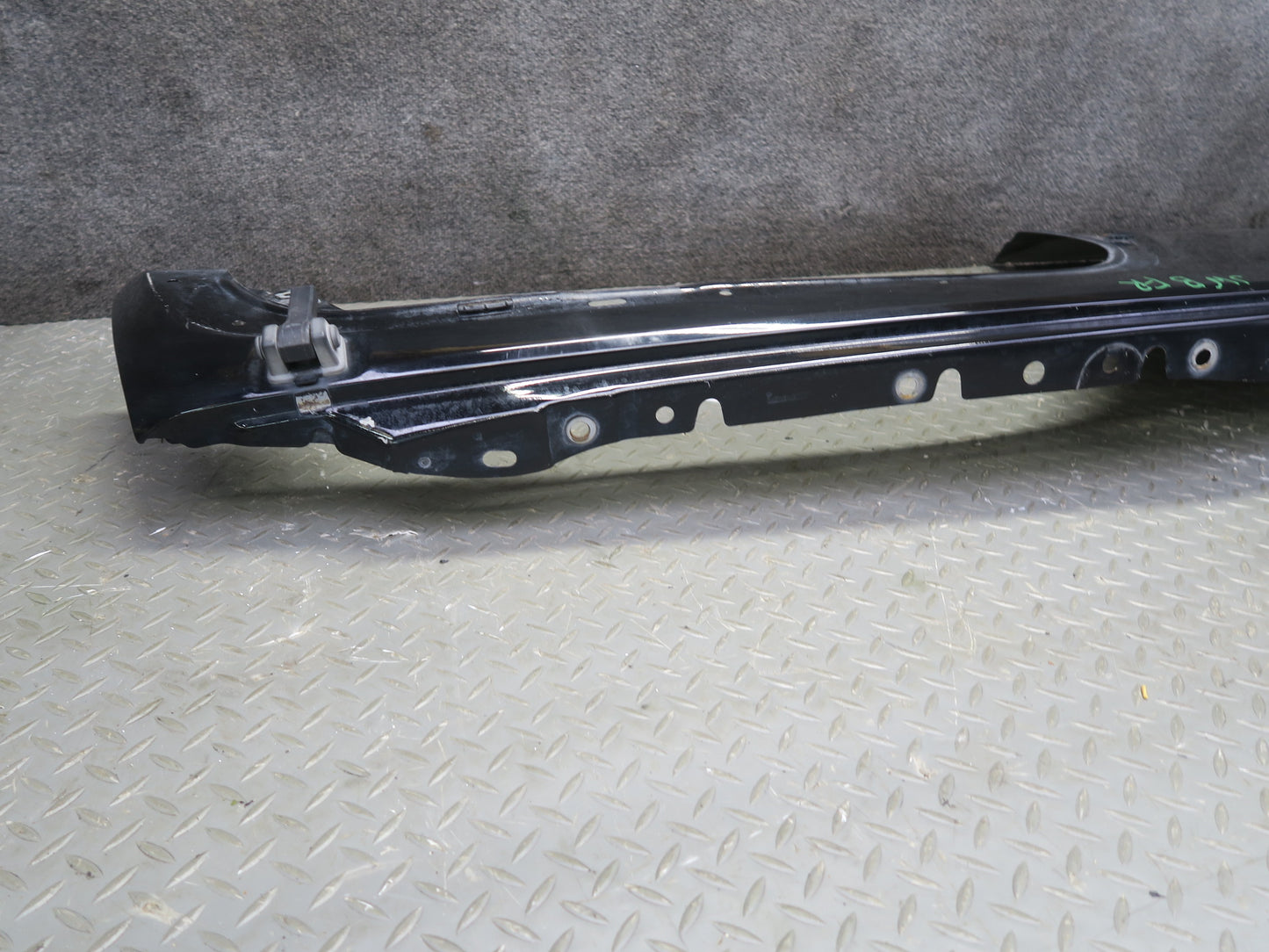 07-17 Jeep Wrangler Rubicon JK Front Right Fender Shell Panel Black OEM