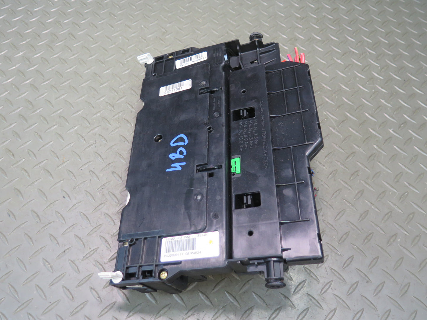 01-06 BMW E46 330ci Power Distribution Fuse Relay Box Module 8364542 OEM