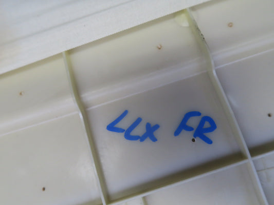 2003-2007 Lexus UZJ100L LX470 Front Right Seat Back Trim Cover Panel