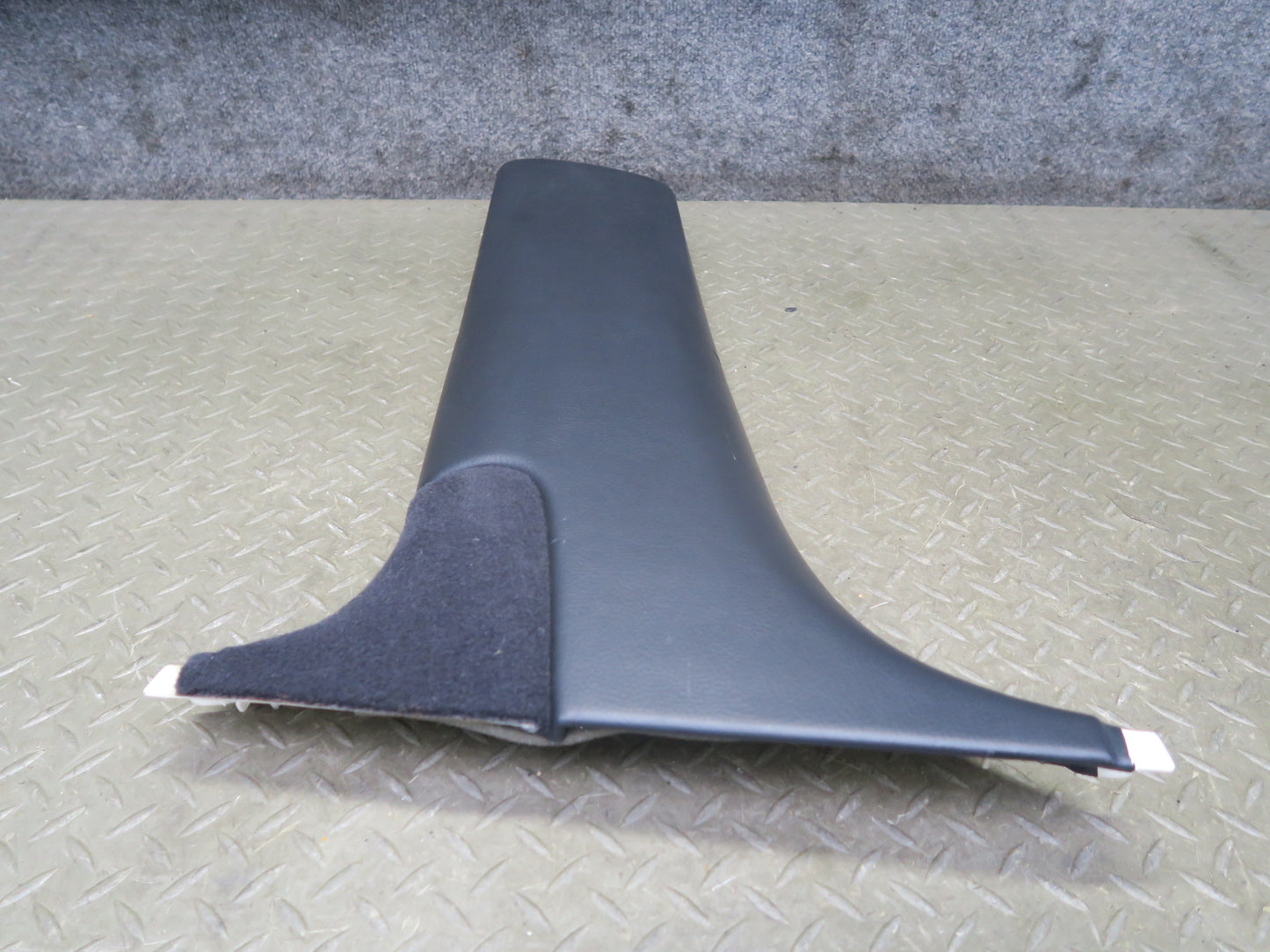 04-06 Lexus UCF30L LS430 Center Left & Right Lower B Pillar Trim Cover Panel OEM