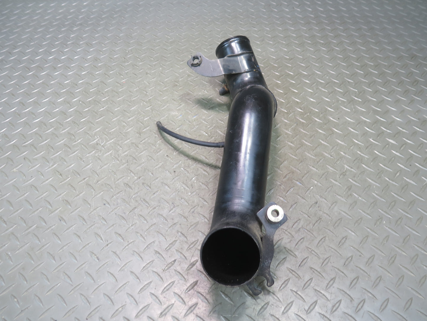 95-97 Nissan Gloria HY33 VQ30DET Turbo Right Intercooler Air Hard Pipe Line OEM