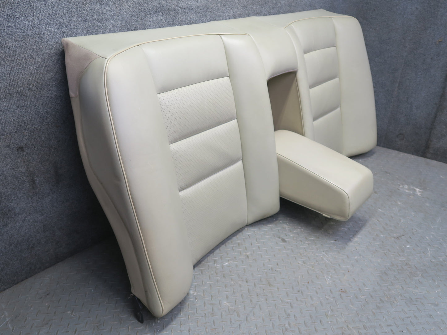 90-93 Mercedes W124 300E Rear Seat Upper & Lower Leather Cushion Set Beige OEM