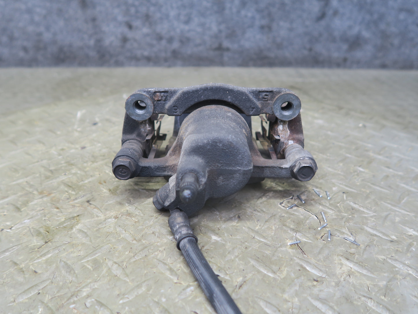 95-97 Nissan Gloria HY33 VQ30DET Rear Right & Left Brake Caliper Set 60K OEM