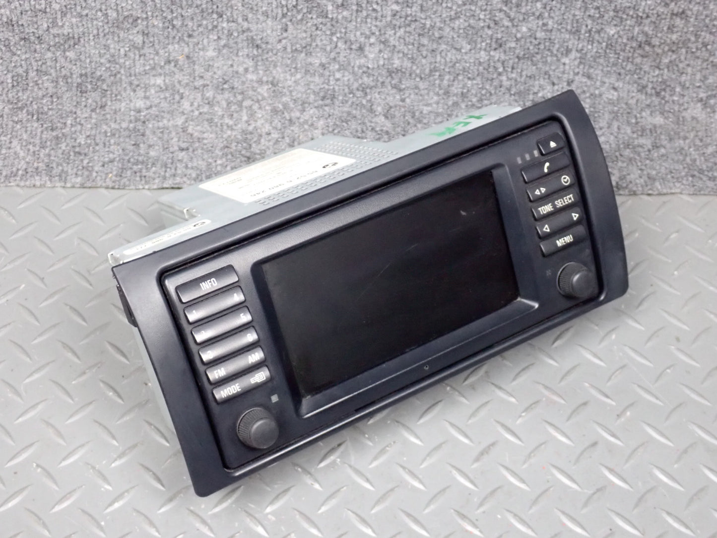 00-06 BMW E53 X5 Dash Navigation Information Screen Display 6980246 OEM Damaged