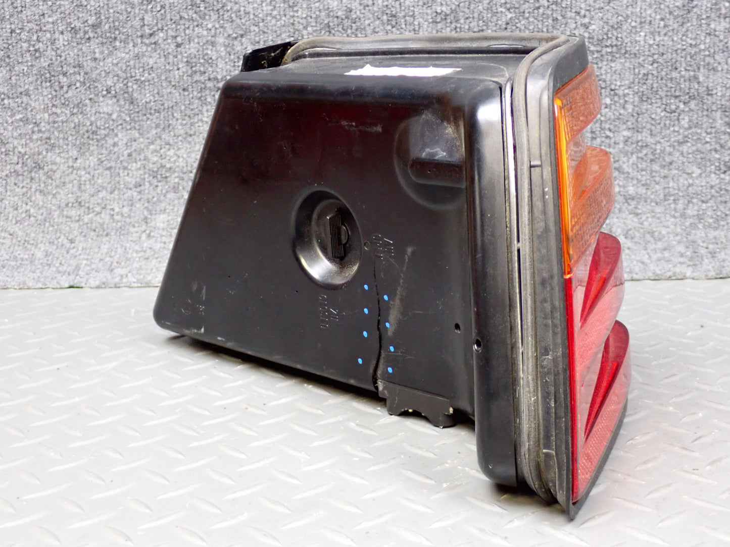 86-93 Mercedes W124 300E Rear Left Tail Light Lamp OEM