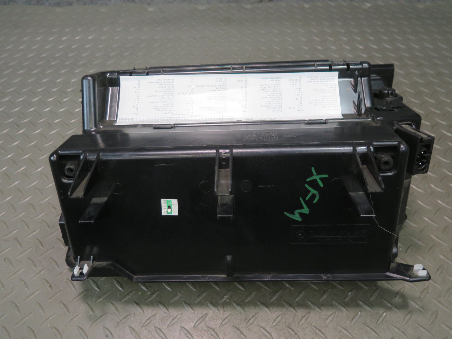 00-06 BMW E53 X5 Dash Glove Box Compartment Storage 8408845 OEM