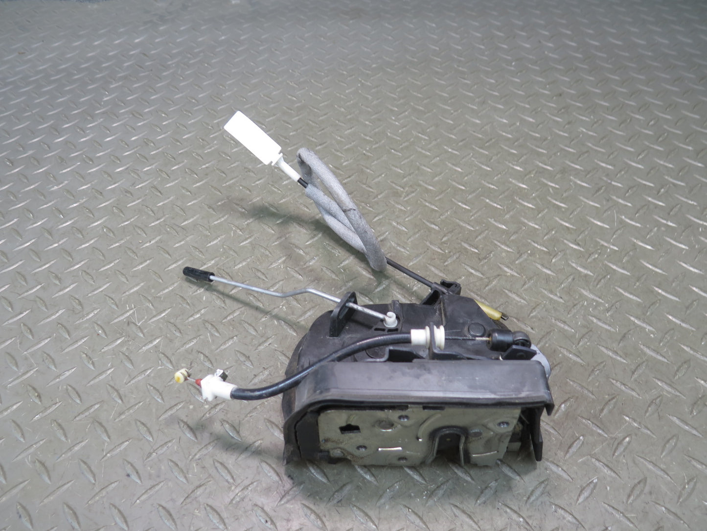 00-06 BMW X5 E53 Rear Right Door Lock Latch Actuator OEM