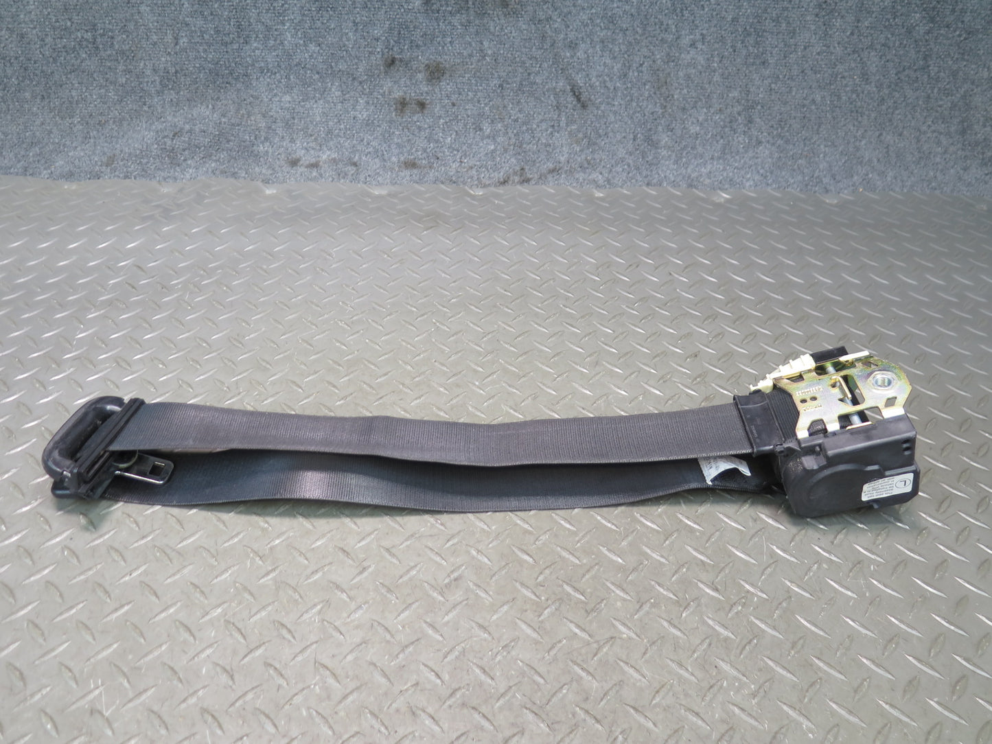 01-06 BMW X5 E53 FRONT LEFT & RIGHT SIDE SEATBELT RETRACTOR SET OEM