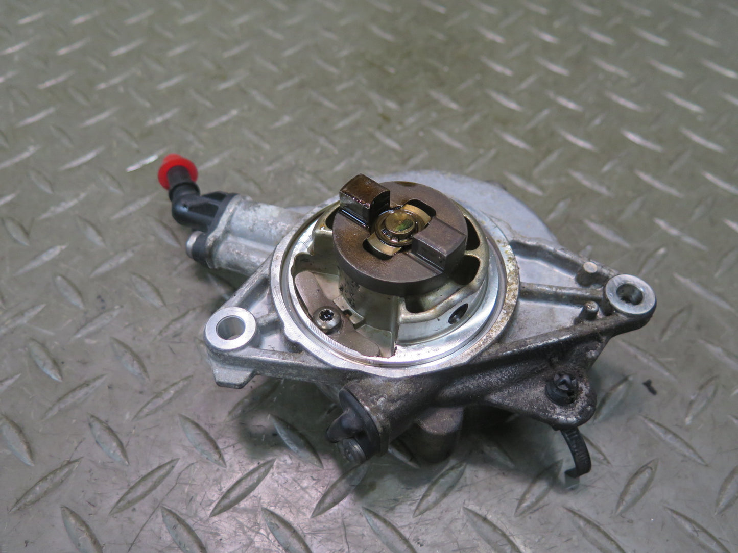 11-13 Mini Cooper S R55 R56 R57 R59 R59 N18 Turbo Engine Brake Vacuum Pump OEM