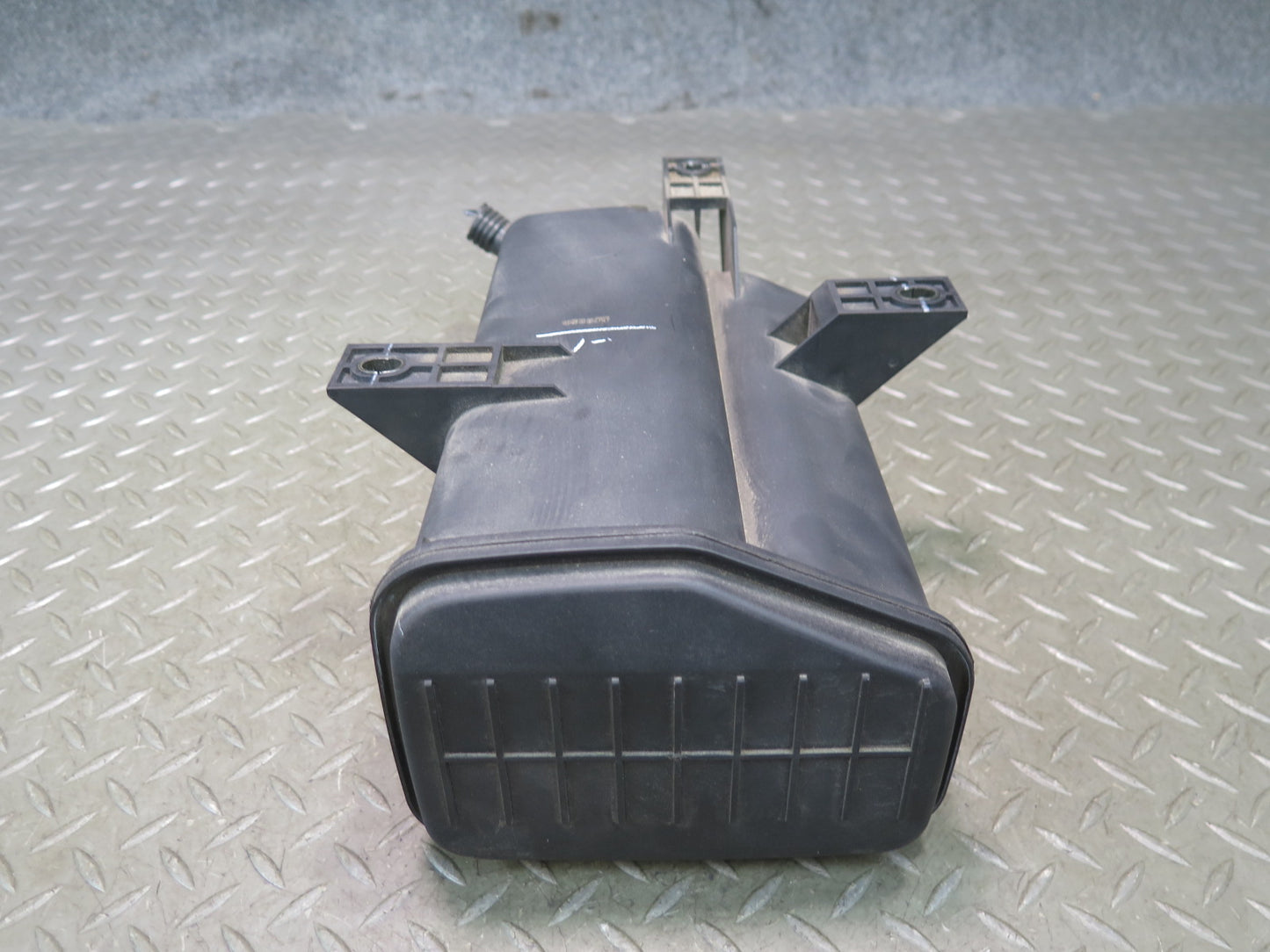 04-06 BMW E53 X5 Fuel Evap Vapor Charcoal Canister 6762410 OEM
